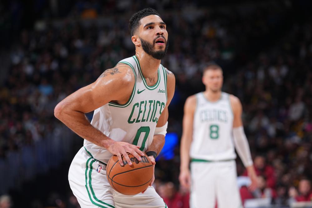 而被舆论攻 而被舆论攻