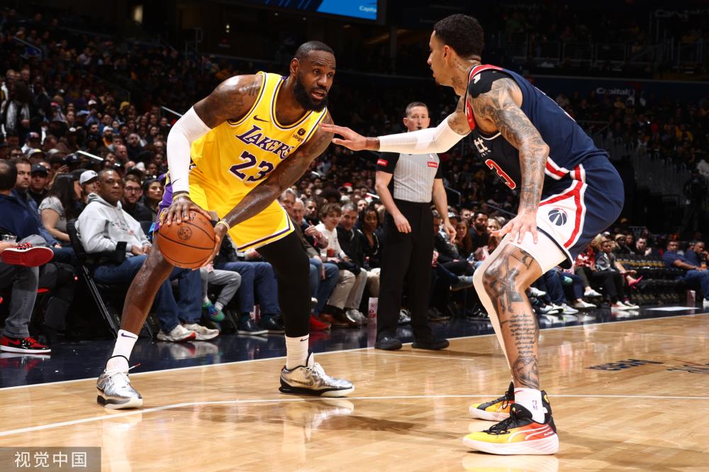 中的亮眼表 中的亮眼表